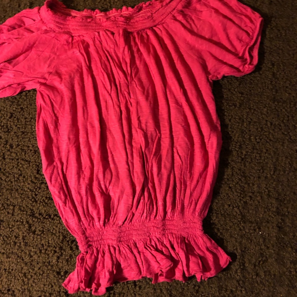 Short sleeved top